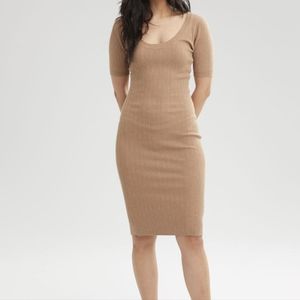 RW & Co. Bodycon Scoop Neck Dress Tan Medium